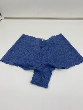 Women’s Lace Boyshort size M New